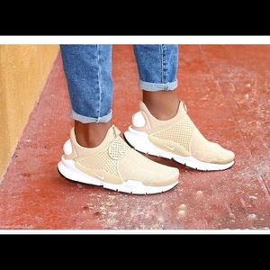 Nike sock dart
